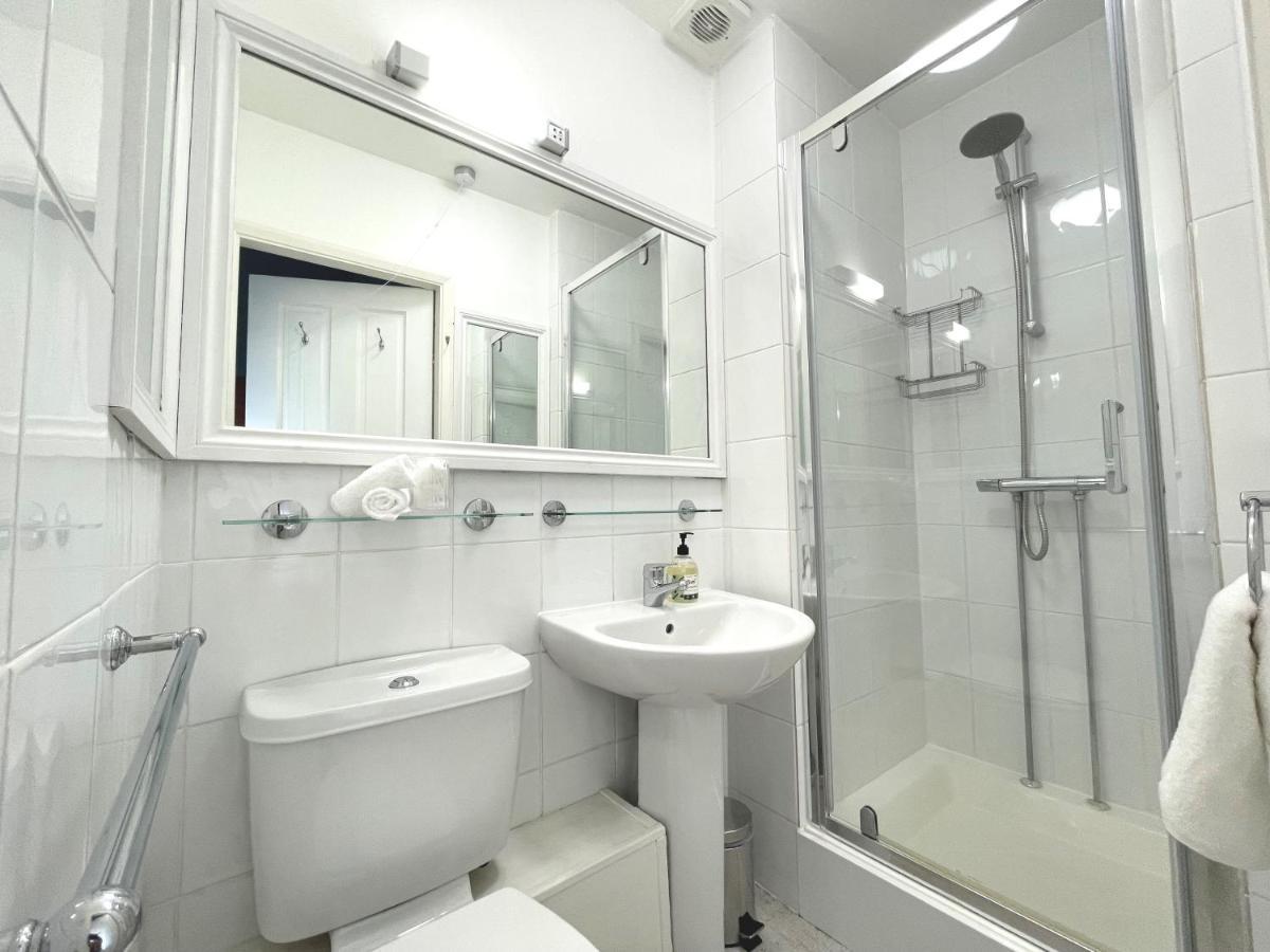 City Centre Luxury Holiday House With Outdoor Bath And Parking ยอร์ค ภายนอก รูปภาพ